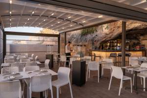 Cave Bar