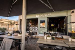 Square Gastro Bar